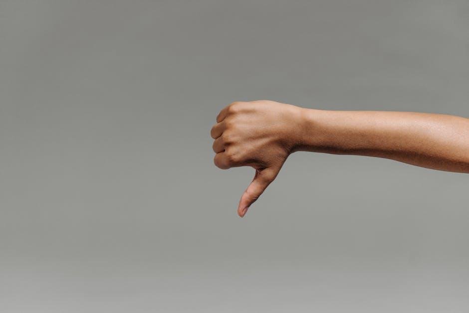 Understanding ​Nonverbal Signals in Professional Settings